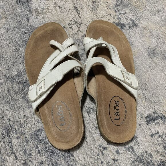 Taos Perfect Sandals Womens Size 8 White Leather Toe Loop Strappy PRF-14050 - Picture 3 of 8